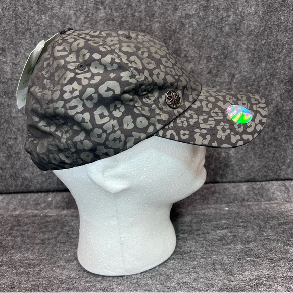 Gaiam Classic Leopard Fitness Hat - Picture 5 of 13